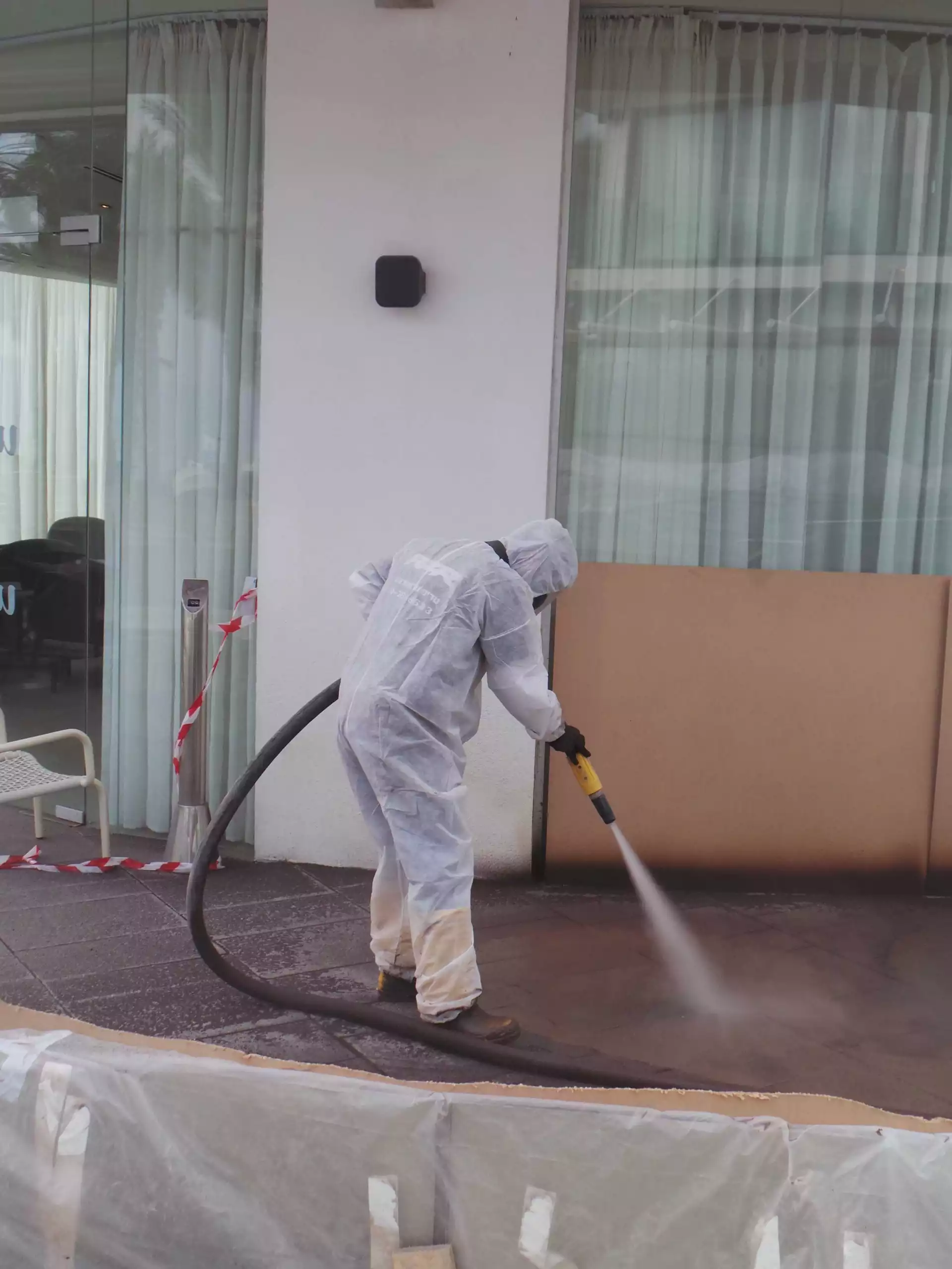 ניקוי חול בהתזה